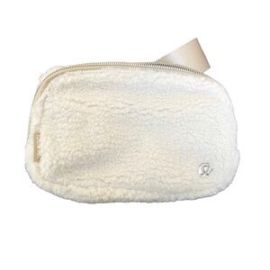 Lululemon Fleece Everywhere‎ Belt Bag in Natural Ivory/trench NWT